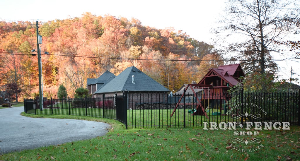 5ft Wrought Iron Fence Curved Around a Cul-De-Sac