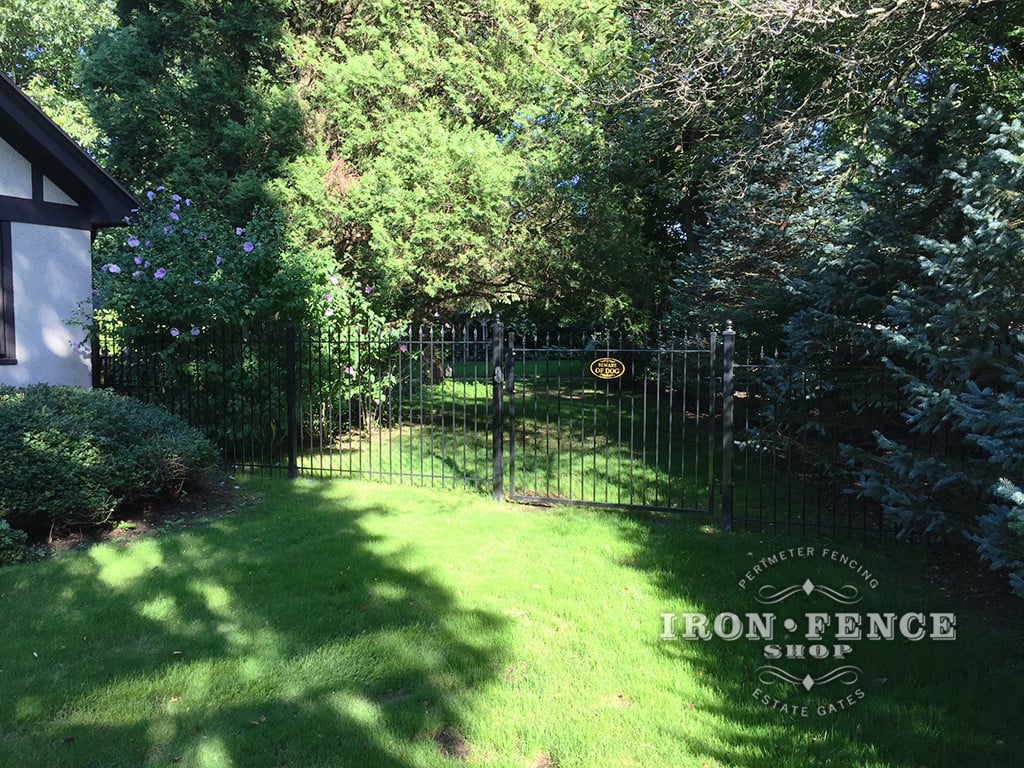 A 5ft Tall x 6ft Wide Iron Gate with Matching Classic Style iron Fence 